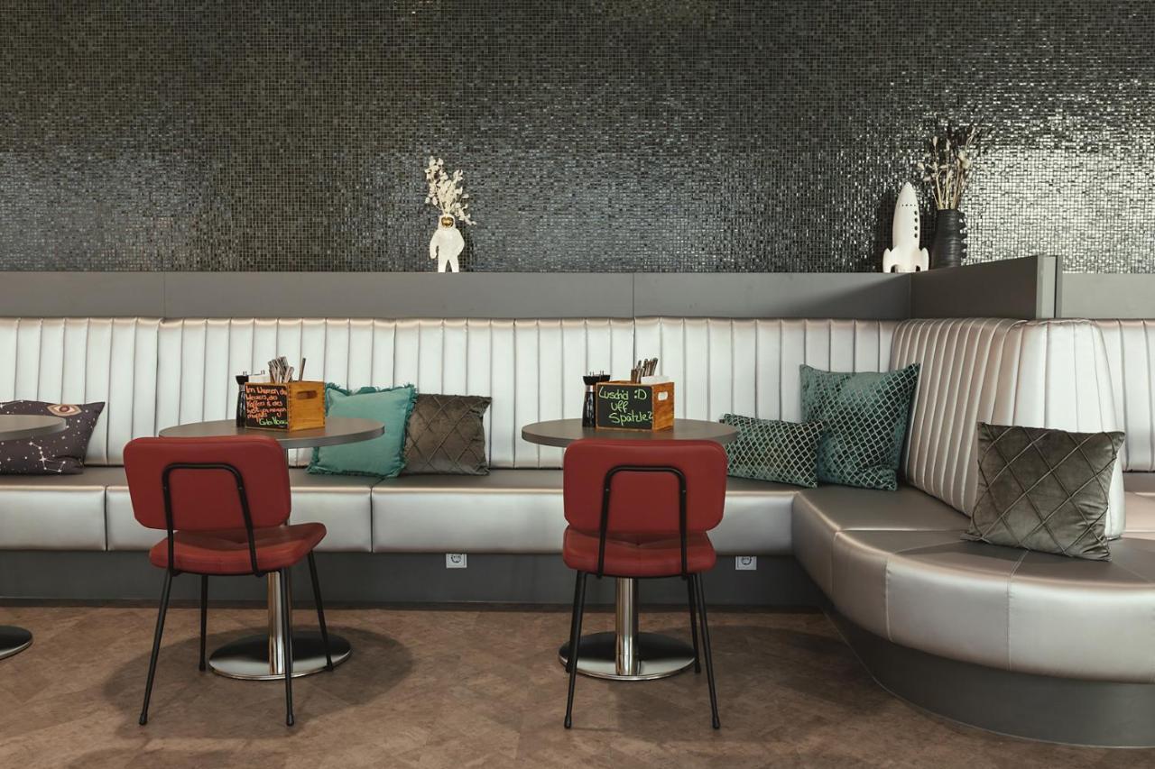 Holiday Inn - The Niu Star Sindelfingen By Ihg Bagian luar foto