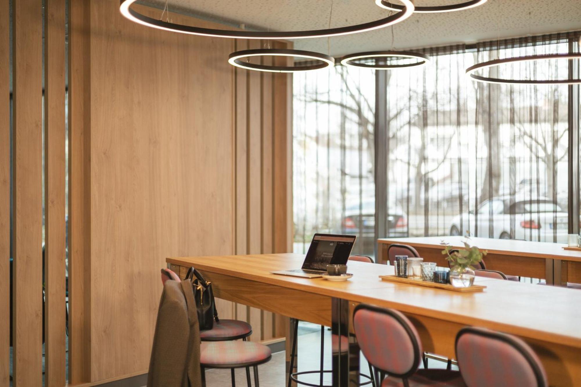 Holiday Inn - The Niu Star Sindelfingen By Ihg Bagian luar foto